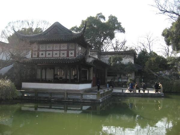 中國(guó)南方古典園林的典型代表：蘇州園林