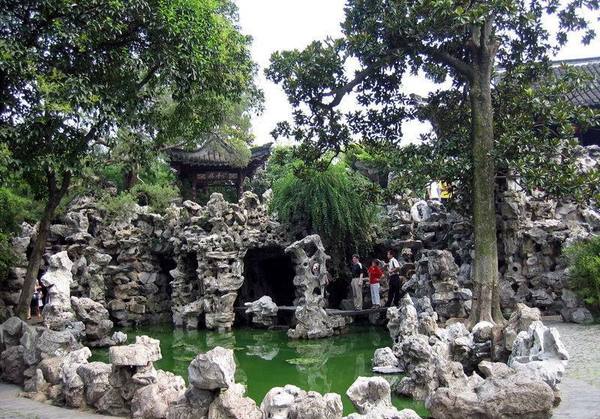 中國(guó)南方古典園林的典型代表：蘇州園林