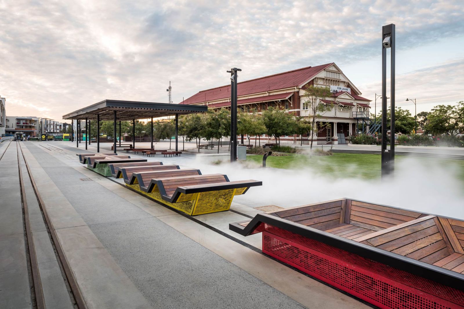 對(duì)工業(yè)遺址的創(chuàng)造性使用——米德蘭鐵道廣場(chǎng)