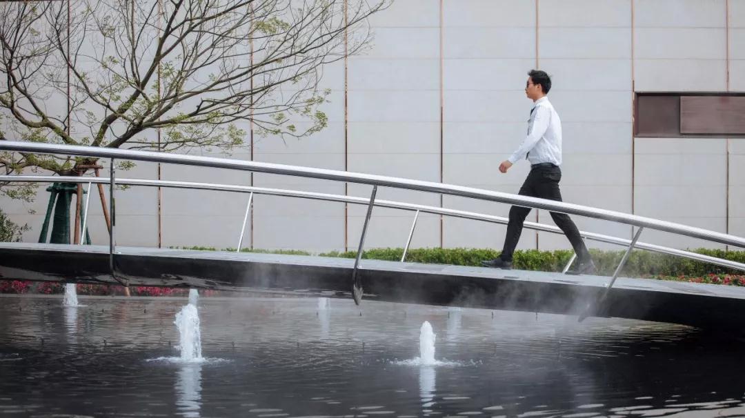 有的魚是永遠都關不住的 | 公元2040