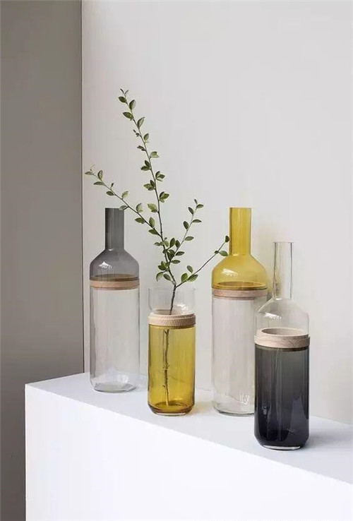 這樣插花，即使花謝了屋子依然會(huì)很美