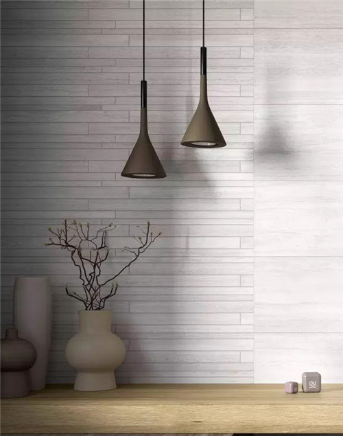 這樣插花，即使花謝了屋子依然會(huì)很美