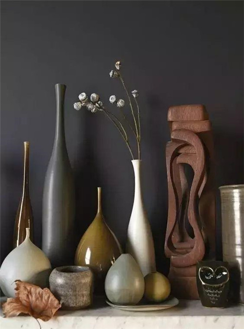 這樣插花，即使花謝了屋子依然會(huì)很美