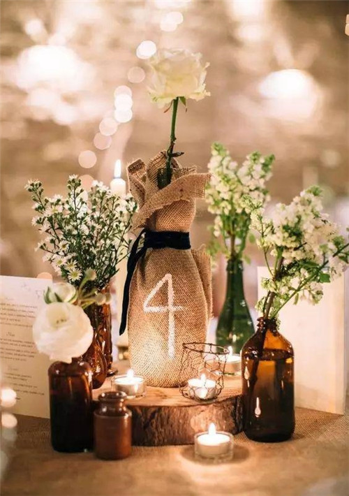 這樣插花，即使花謝了屋子依然會(huì)很美