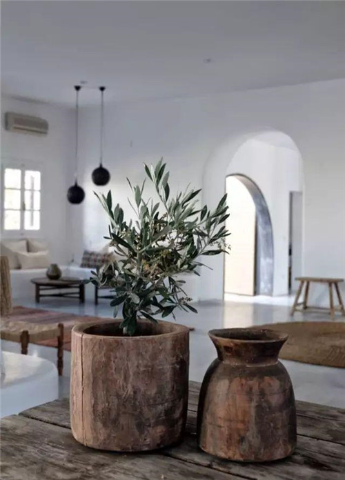 這樣插花，即使花謝了屋子依然會(huì)很美