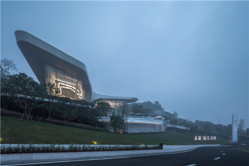 龍湖?春江天境 吉盛園林手繪江山畫卷