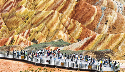 中國旅游進入復蘇向上通道