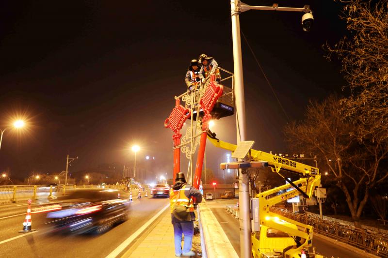 長安街及沿線景觀布置進入“春節模式”