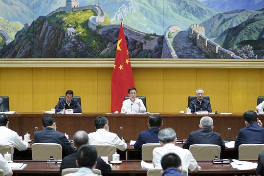 韓正：確保如期實現(xiàn)碳達(dá)峰碳中和